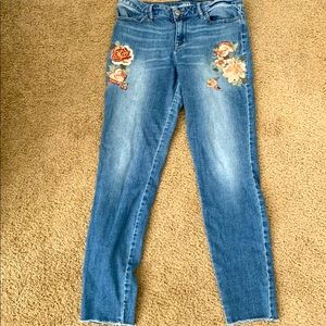 a.n.a Higher Rise Embroidered Jeans Size 10
